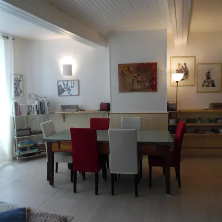 Chambres D'hotes Cheval Blanc *
