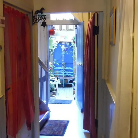 Chambres D'hotes Cheval Blanc Bed & Breakfast